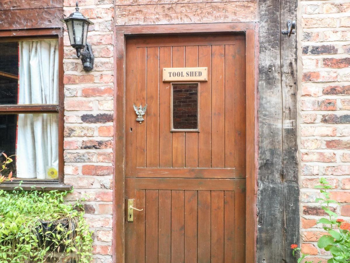 Villa The Toolshed Warrington Exterior foto